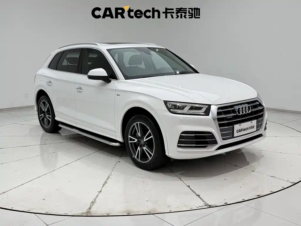 Audi Q5L 2019 — фото 2