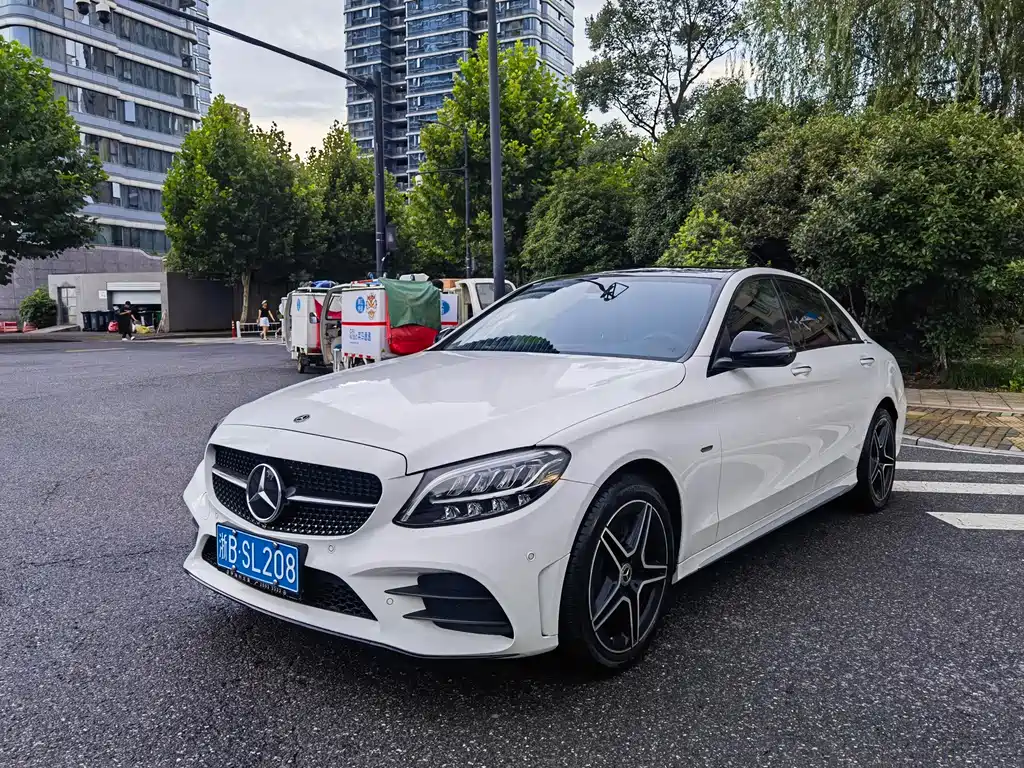 Mercedes-Benz C-Class 2020