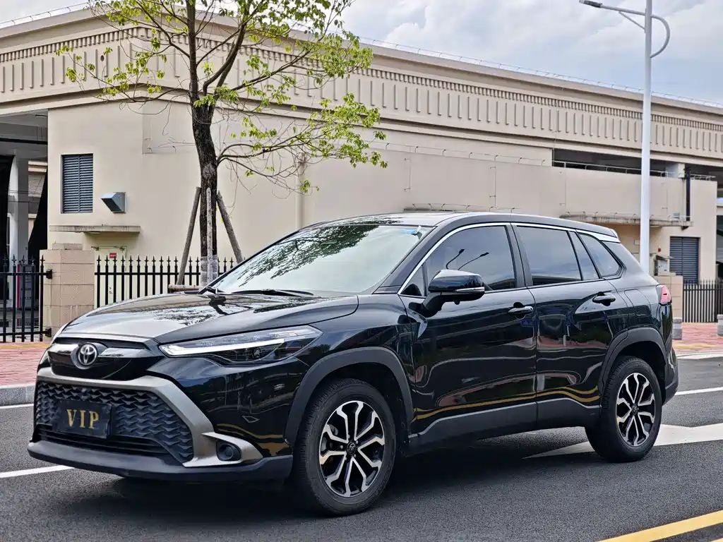 Toyota Frontlander 2024