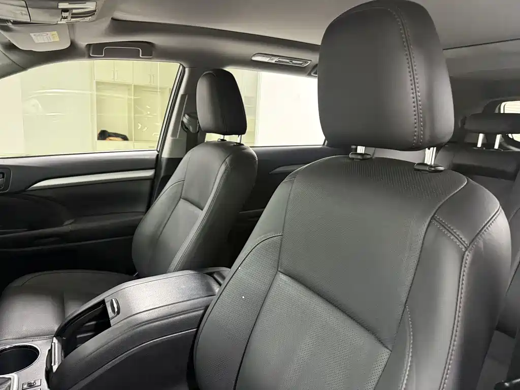 Toyota Highlander 2019 — фото 12