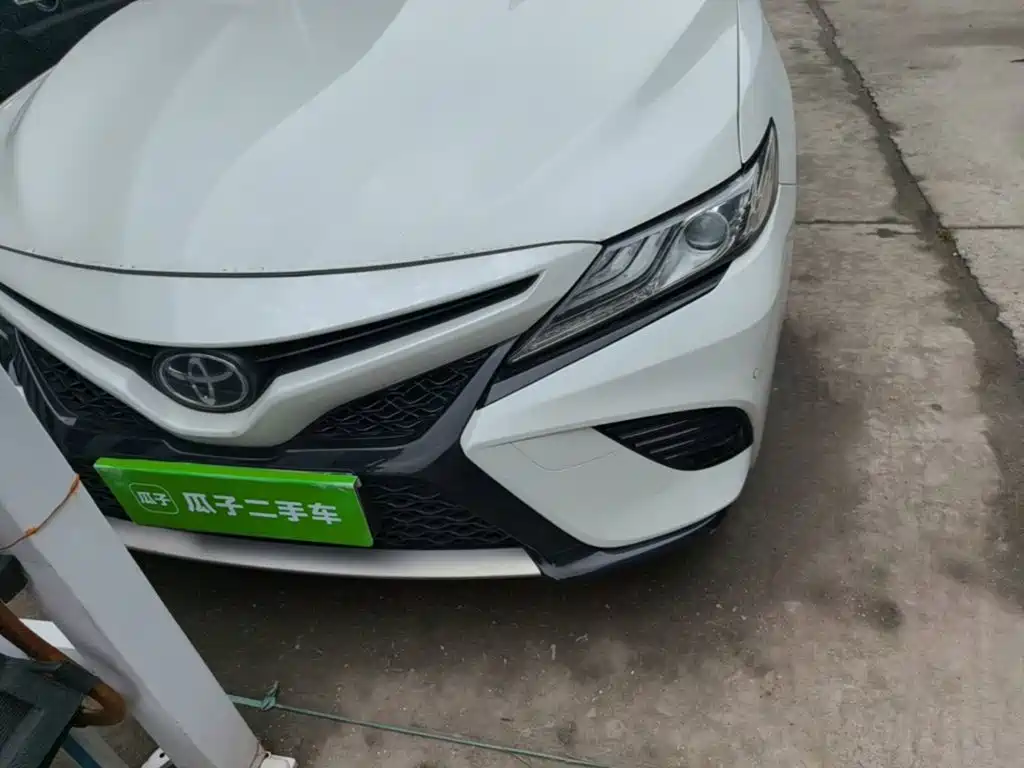 Toyota Camry 2019 — фото 24