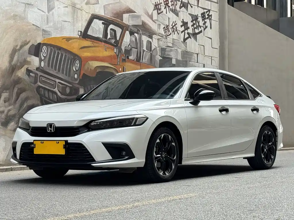 Honda Civic 2023 — фото 1