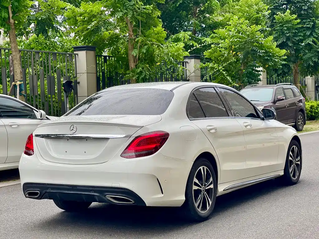 Mercedes-Benz C-Class 2019 — фото 9