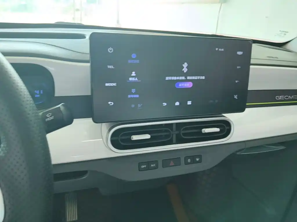 Geely Galaxy Panda 2025 — фото 13