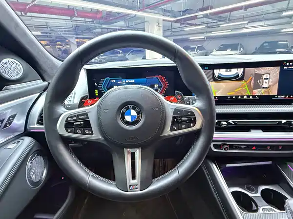 BMW XM 2024