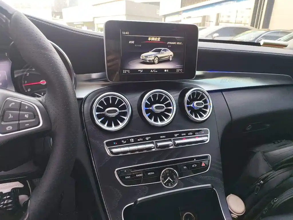 Mercedes-Benz C-Class 2019 — фото 13