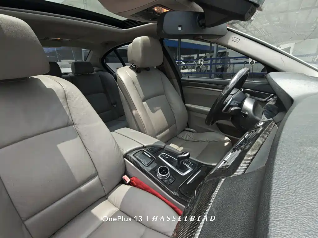 BMW 5 Series 2013 — фото 11