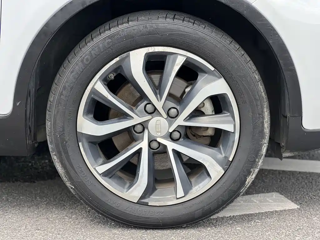 Geely Emgrand GS 2019 — фото 13