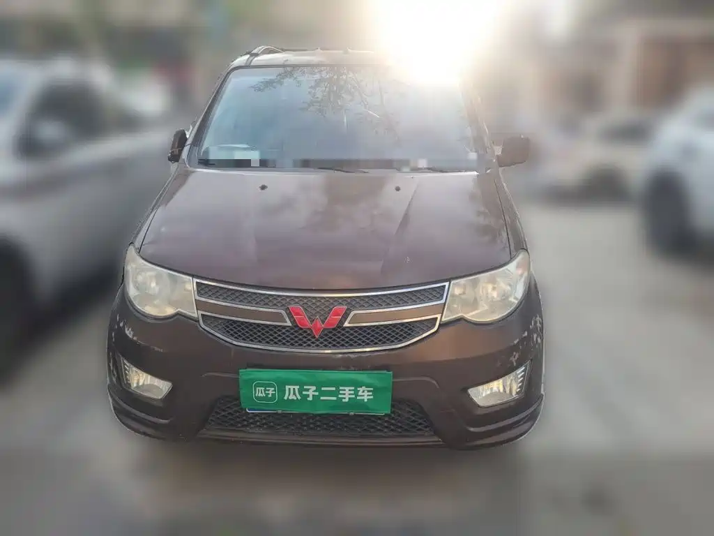 Wuling Hongguang 2016 — фото 24