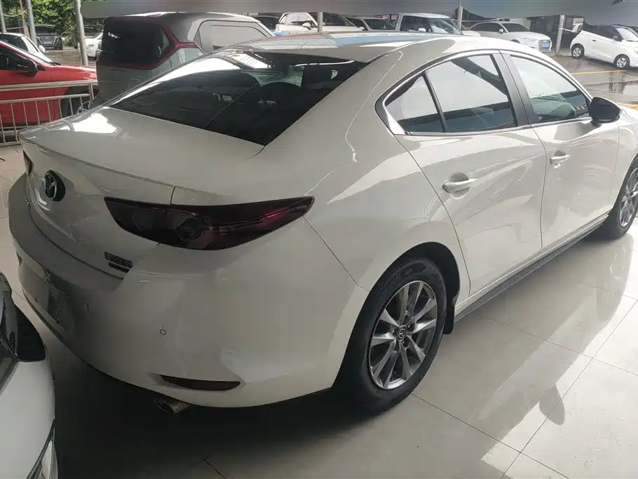 Mazda 3 Axela 2021