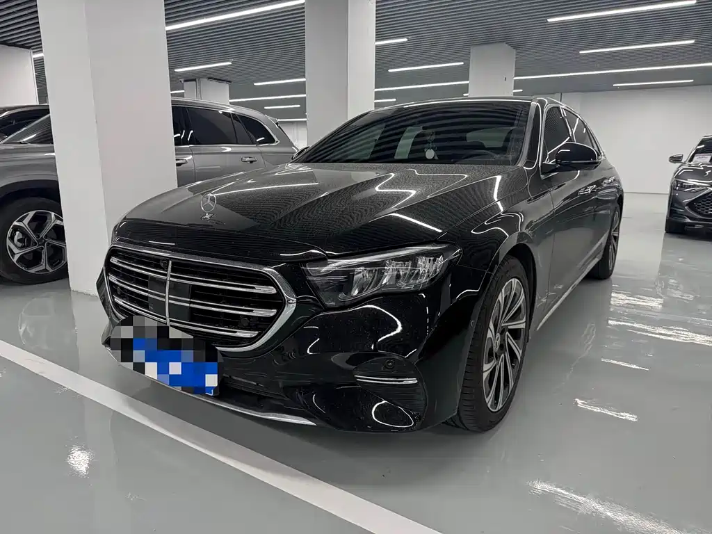 Mercedes-Benz E-Class 2024