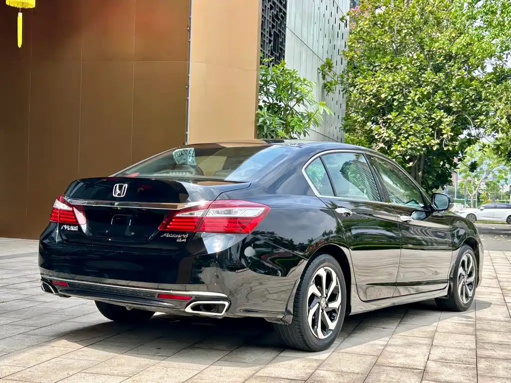 Honda Accord 2017 — фото 5