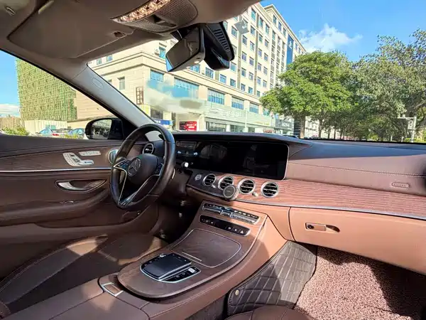 Mercedes-Benz E-Class 2021