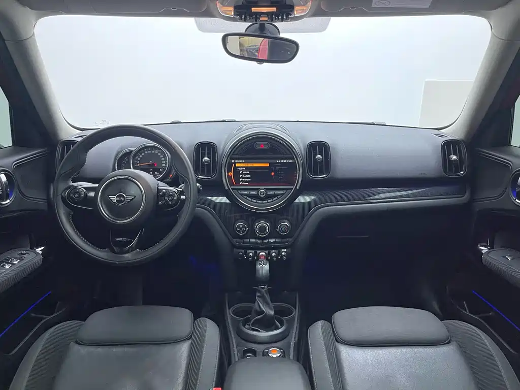 MINI Countryman 2019 — фото 14