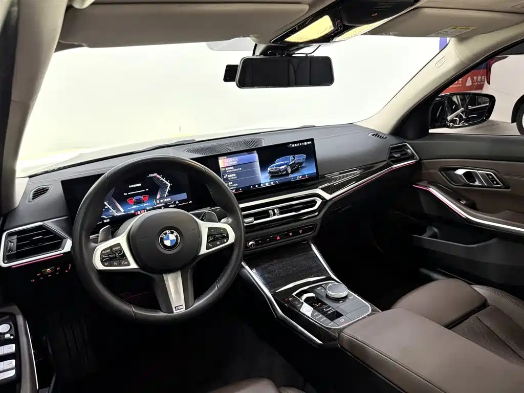 BMW 3 Series 2024 — фото 16