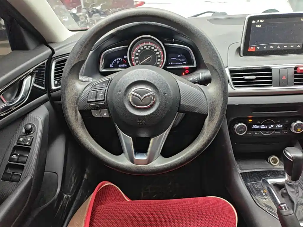 Mazda 3 Axela 2015 — фото 11