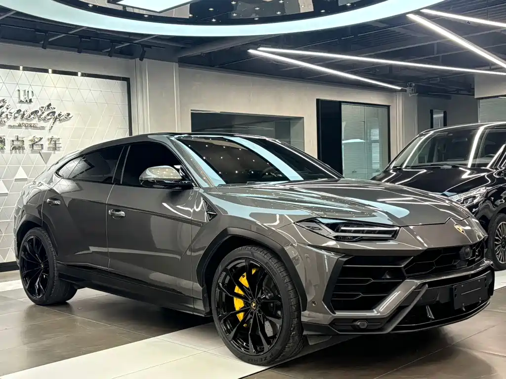 Lamborghini Urus 2023 — фото 3