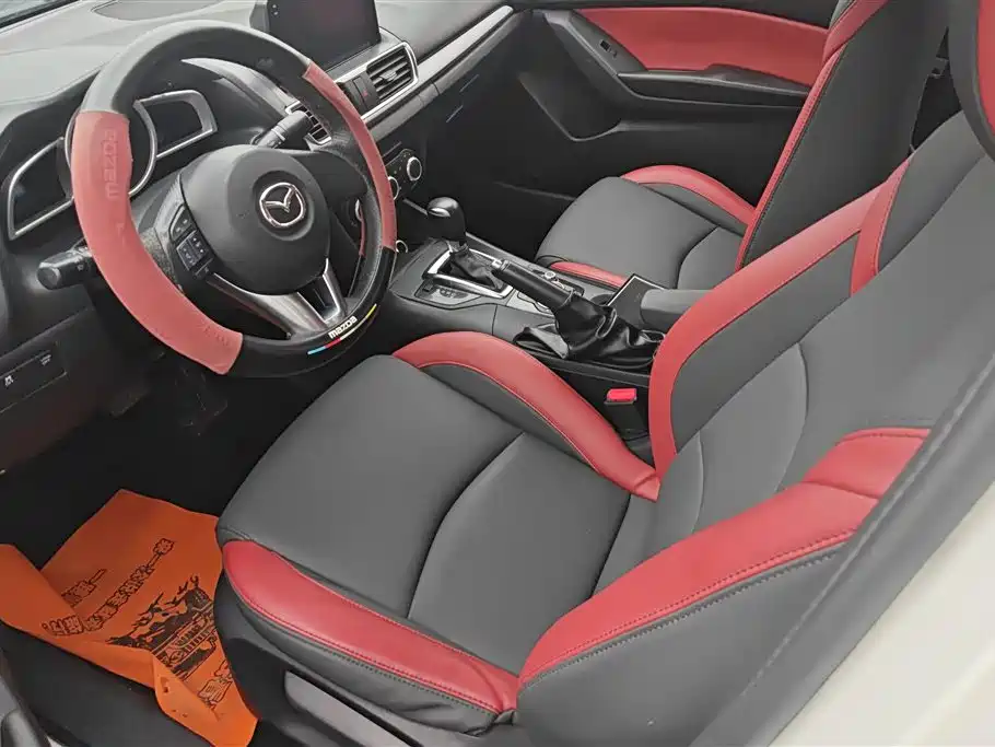 Mazda 3 Axela 2016 — фото 9