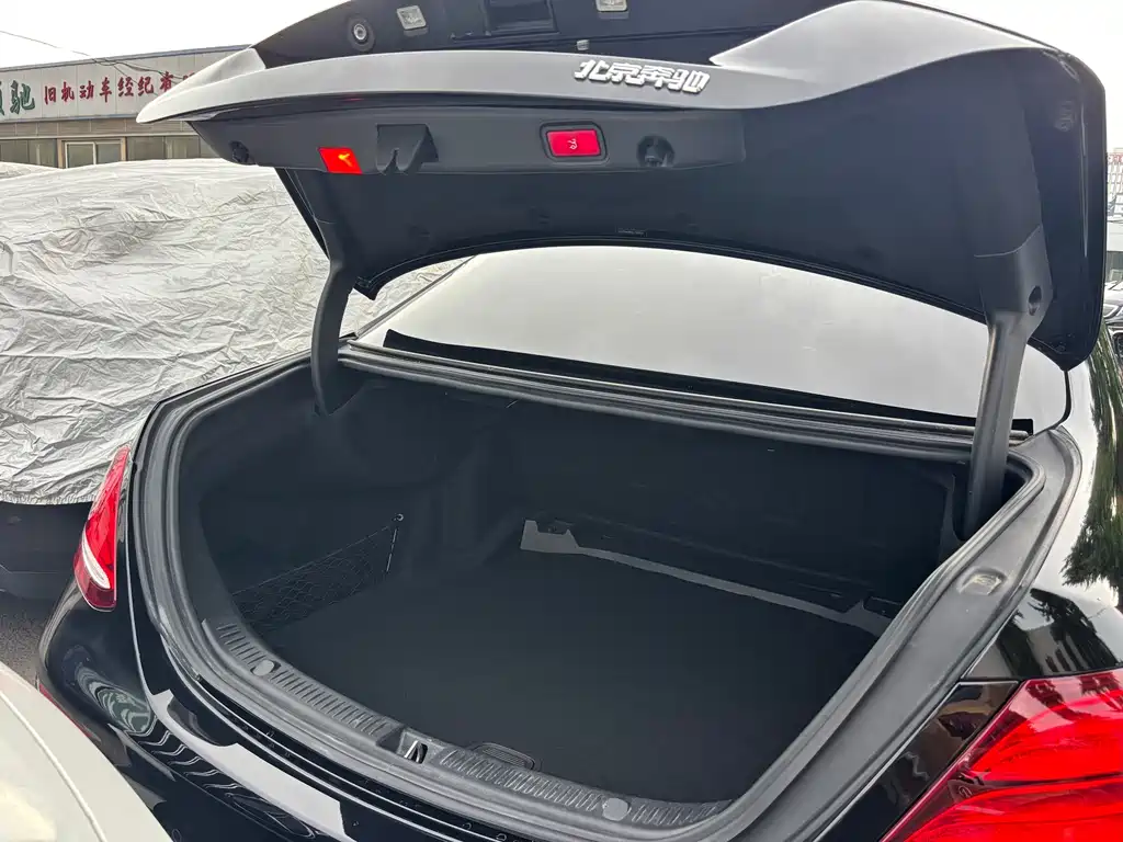 Mercedes-Benz E-Class 2018