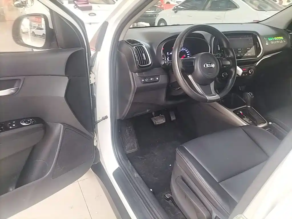 Kia KX3 Proud Running 2016 — фото 16