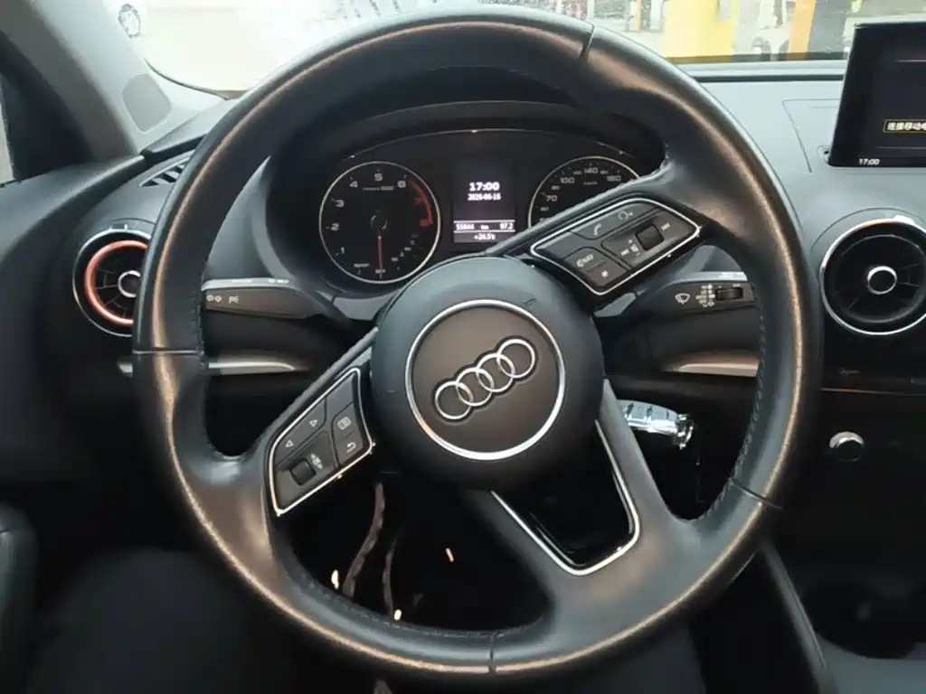 Audi A3 2017 — фото 11