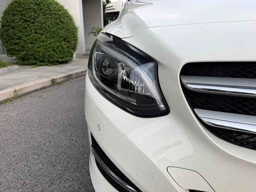 Mercedes-Benz B-Class 2016 — фото 4