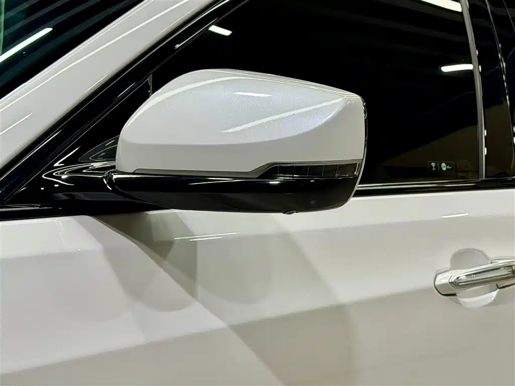 Cadillac CT6 2022 — фото 25