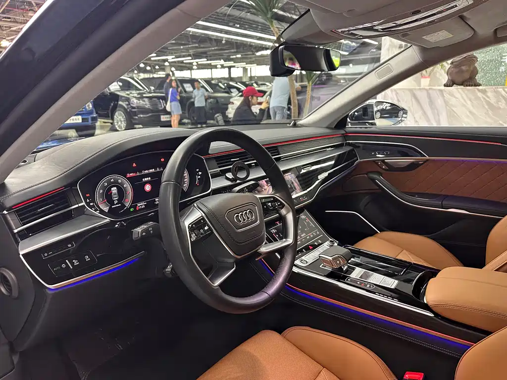 Audi A8 2024