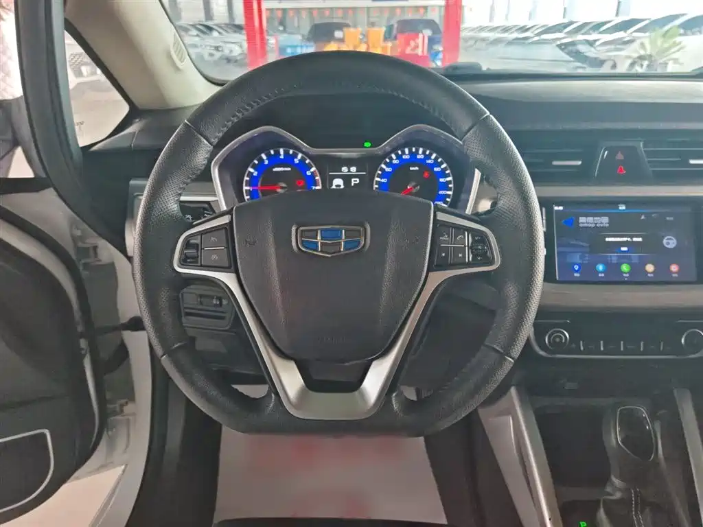 Geely Vision X3 2018 — фото 12