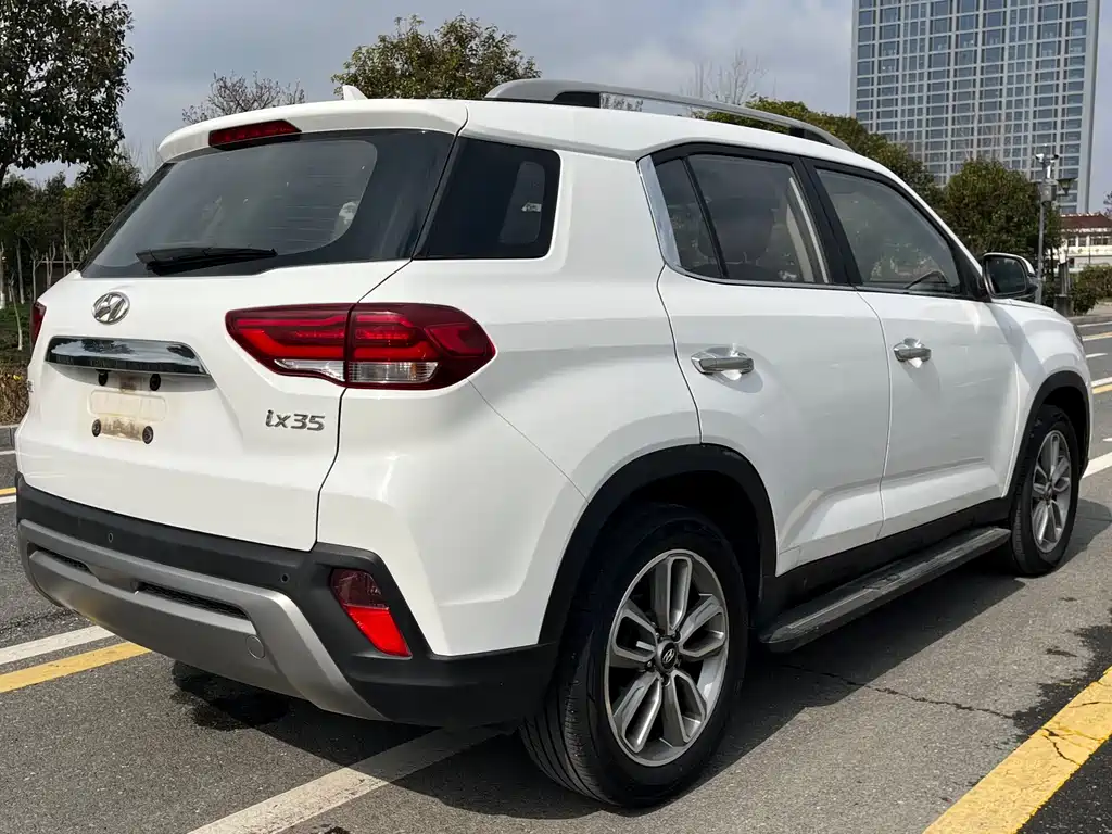 Hyundai ix35 2018 — фото 14