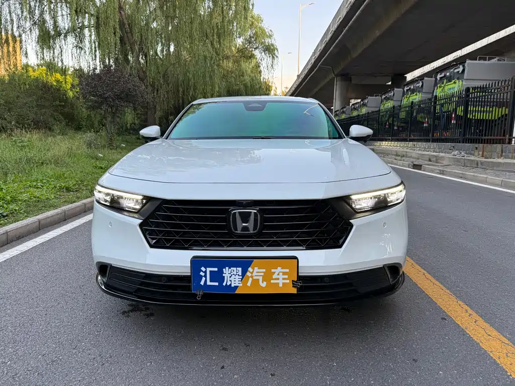 Honda Accord 2023 — фото 2