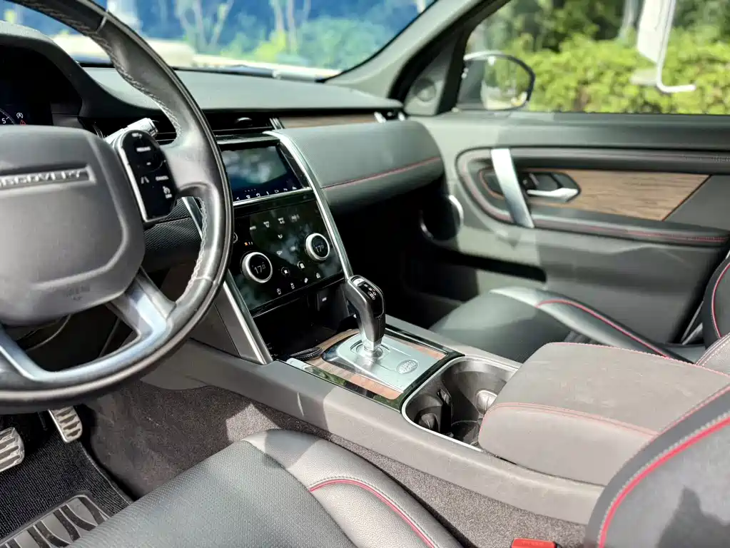 Land Rover Discovery Sport 2020 — фото 8