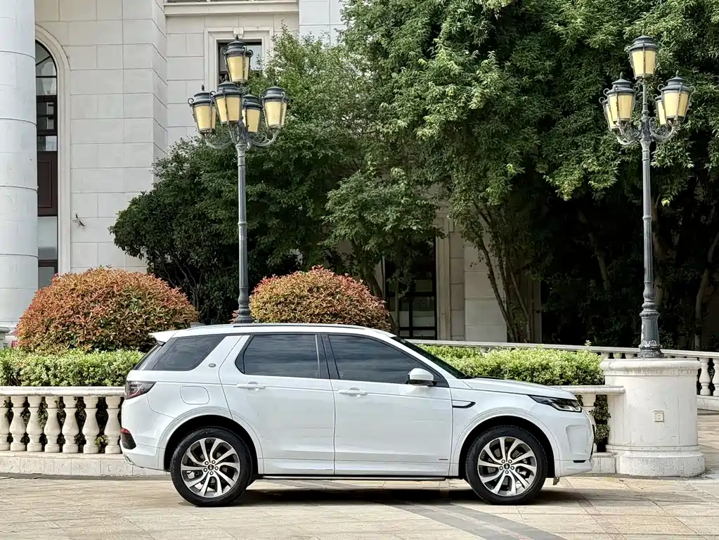 Land Rover Discovery Sport 2020 — фото 3