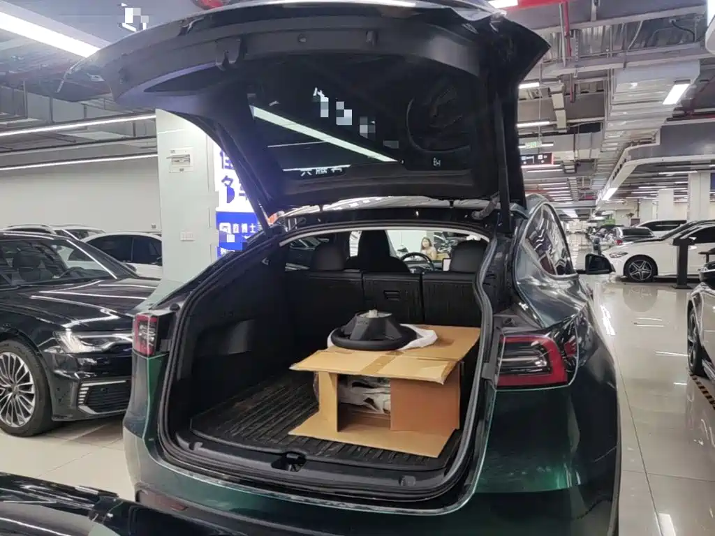 Tesla Model Y 2022 — фото 19