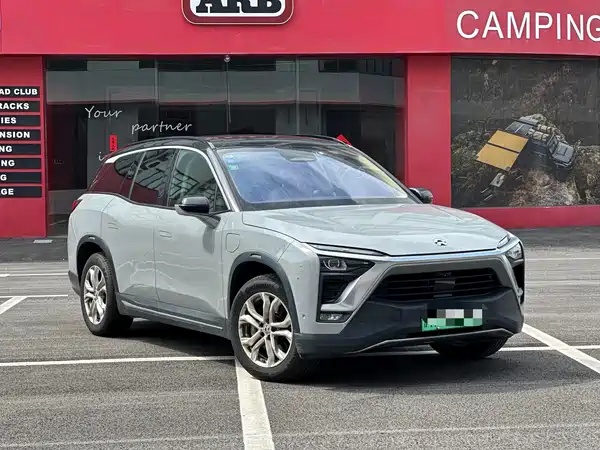 NIO ES8 2019
