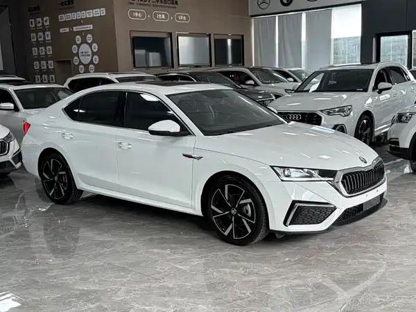 Skoda Octavia 2023