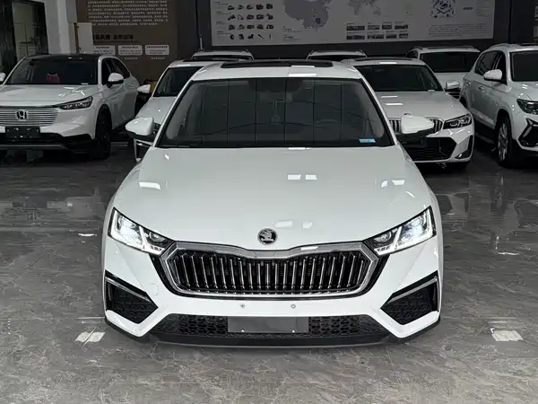 Skoda Octavia 2023
