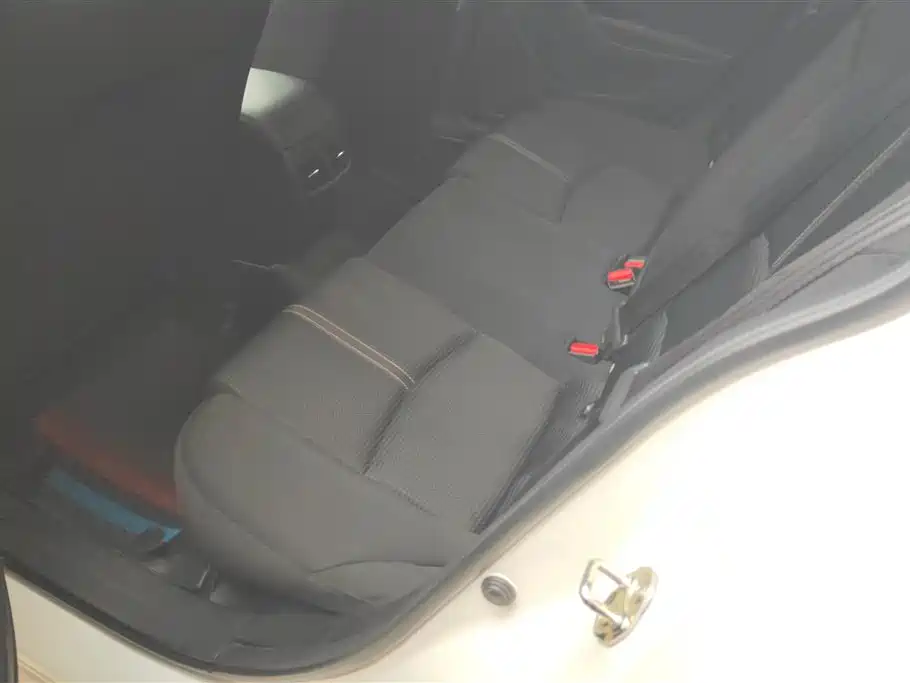 Mazda 3 Axela 2019 — фото 11