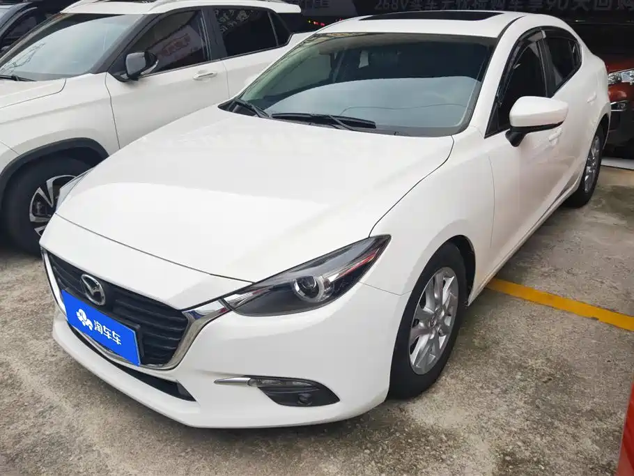 Mazda 3 Axela 2019 — фото 1