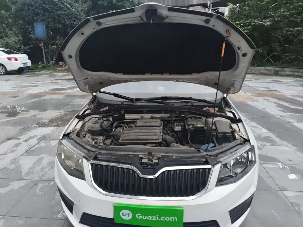 Skoda Octavia 2019 — фото 11