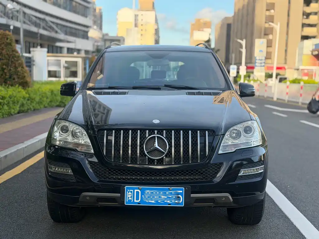 Mercedes-Benz M-Class 2011