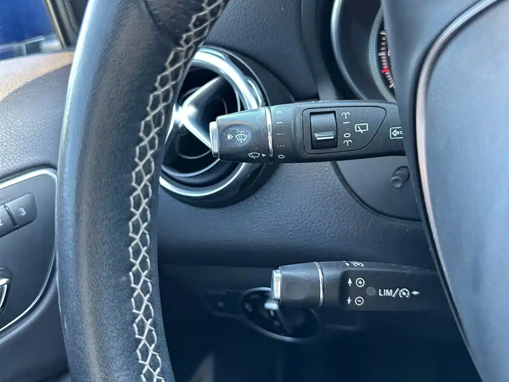 Mercedes-Benz GLA 2018 — фото 21