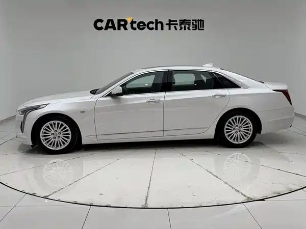 Cadillac CT6 2023