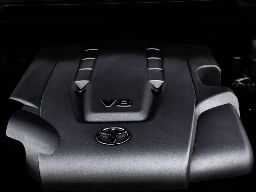 Toyota Land Cruiser 2014 — фото 25