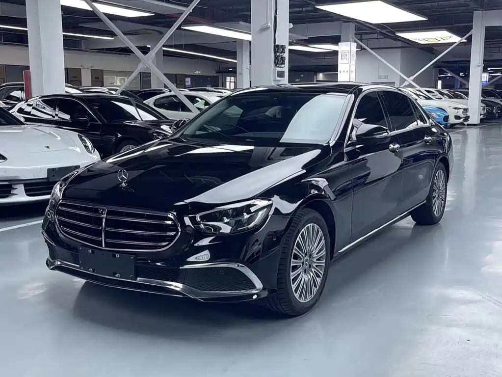 Mercedes-Benz E-Class 2023