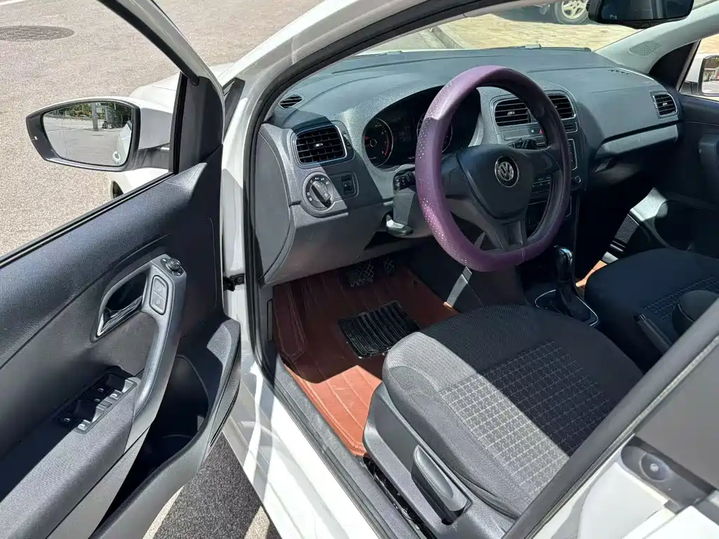 Volkswagen Polo 2014
