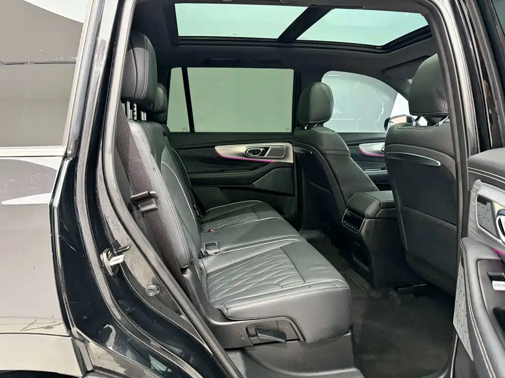GAC Trumpchi GS8 2023 — фото 28