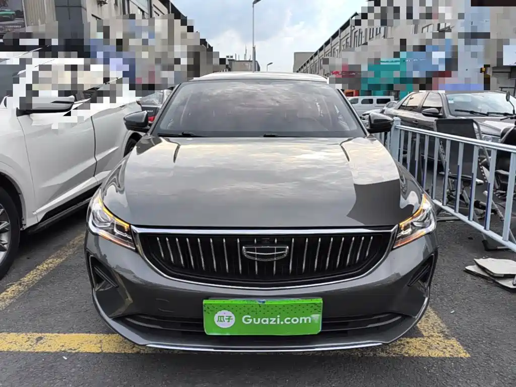 Geely Emgrand 2024