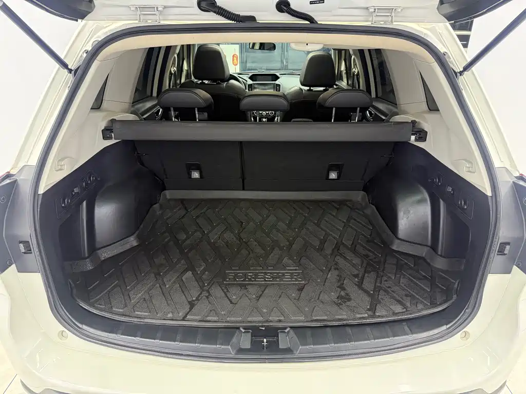 Subaru Forester 2021 — фото 17