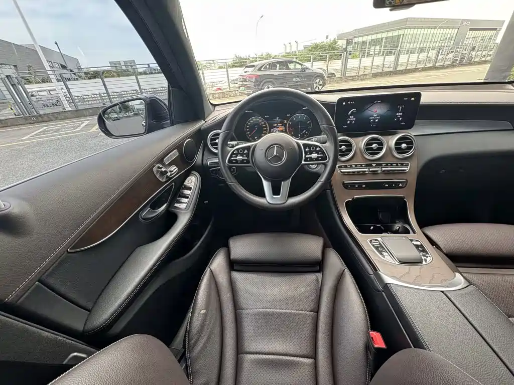 Mercedes-Benz GLC 2022
